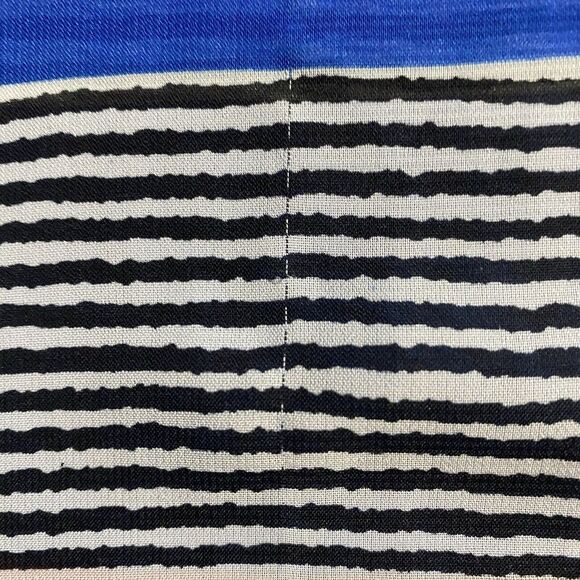 Pink Collection Size XL Cropped Top‎ Bright Stripes Sheer Cold Shoulder Flaw - Picture 9 of 9